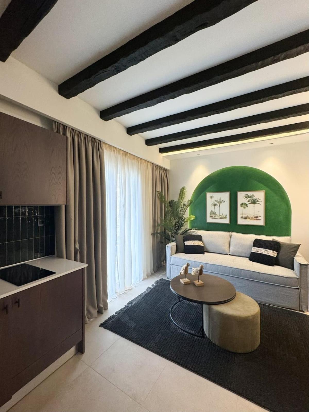 Urban Gem In The Heart Of Naoussa A Stylish Escape Apartment Naousa  Exterior photo