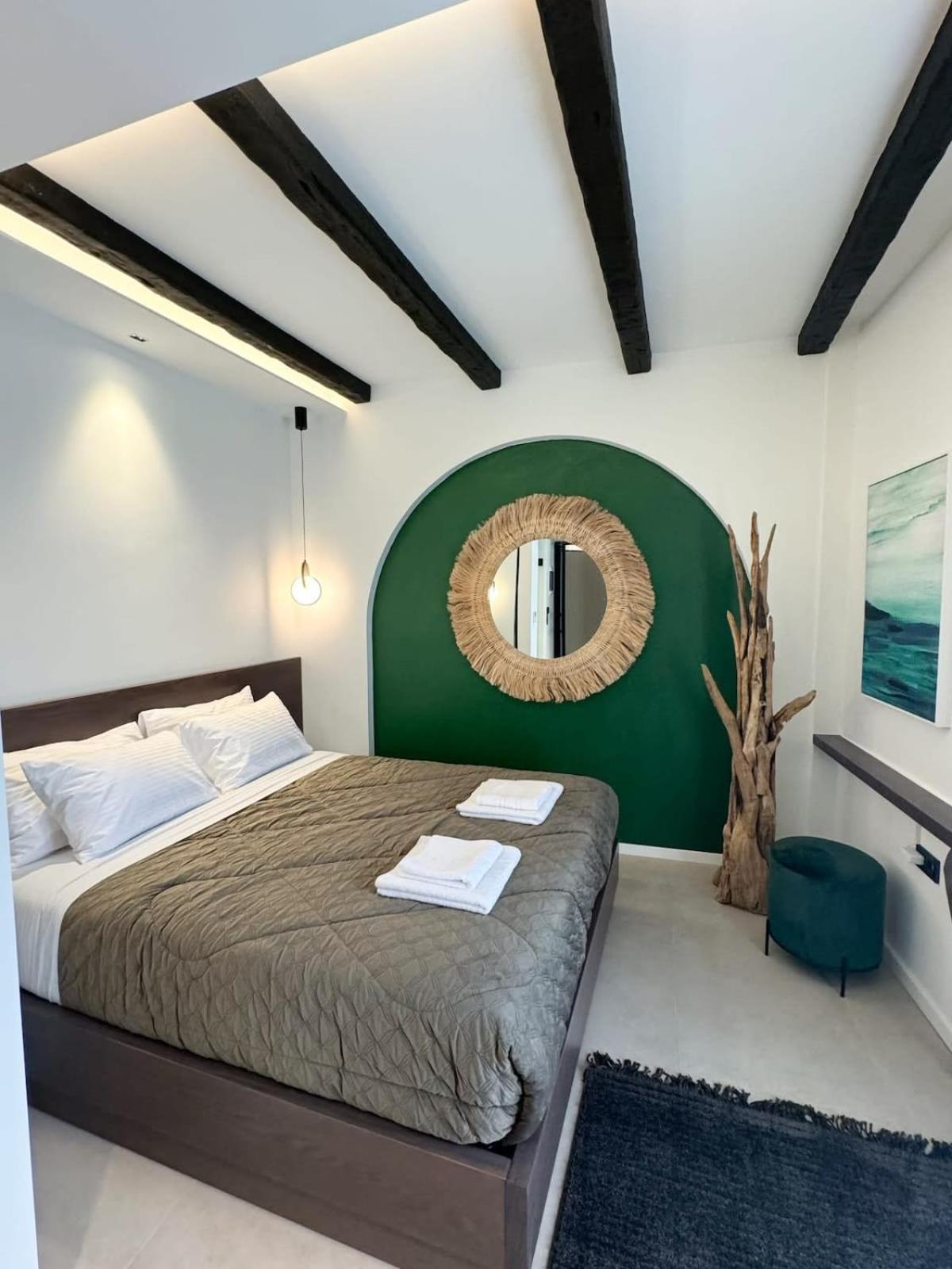 Urban Gem In The Heart Of Naoussa A Stylish Escape Apartment Naousa  Exterior photo